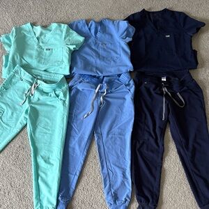 Figs Technical Collection Scrub Top in Aqua